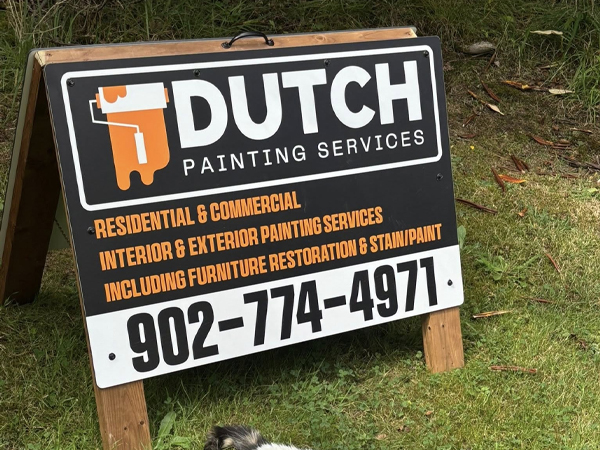 Custom wayfinding directional sign