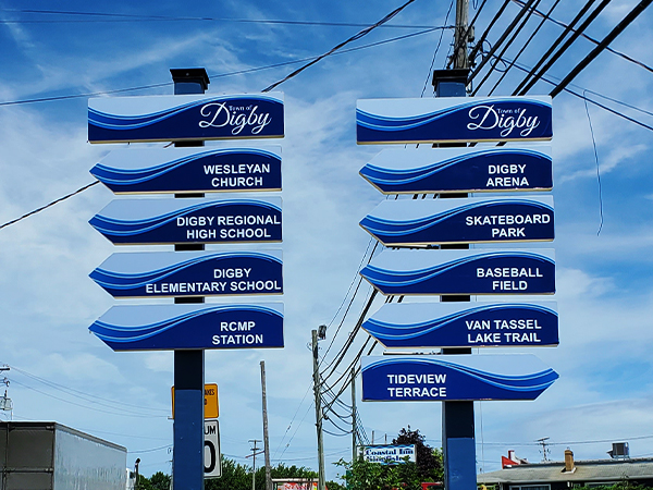 Outdoor wayfinding signage system